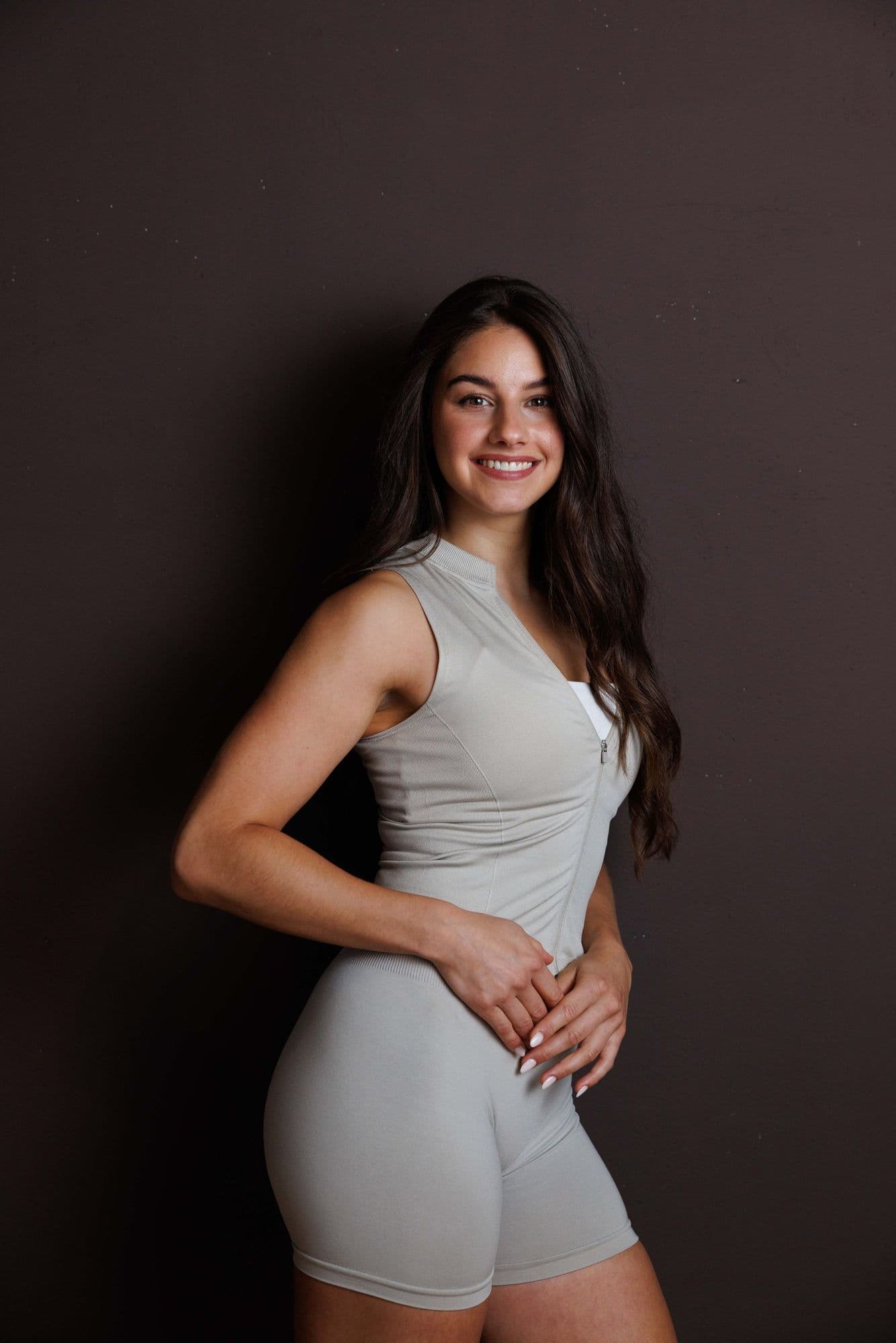 Porträt von Ayleen im Studio